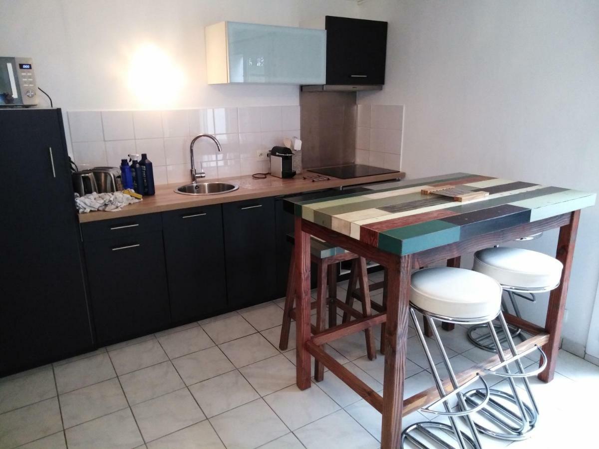 Terrasse Vegetale Bord Plages Bassin Apartment Ares